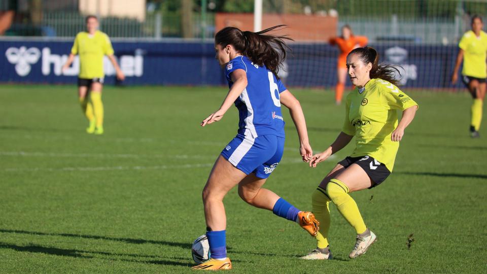 Megan Bowen in action against FC Gintra