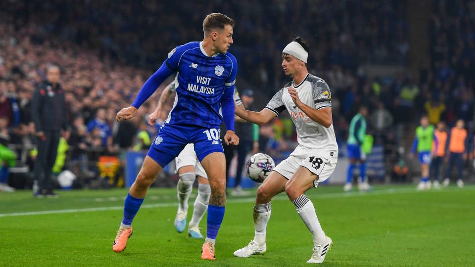 Aaron Ramsey in action...