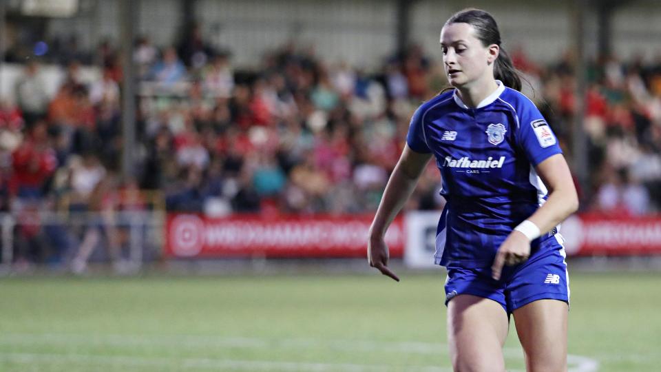 Mackenzie Olden in action for Cardiff City Women
