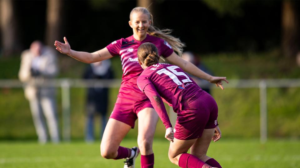 Molly Kehoe celebrates scoring for Cardiff City Women