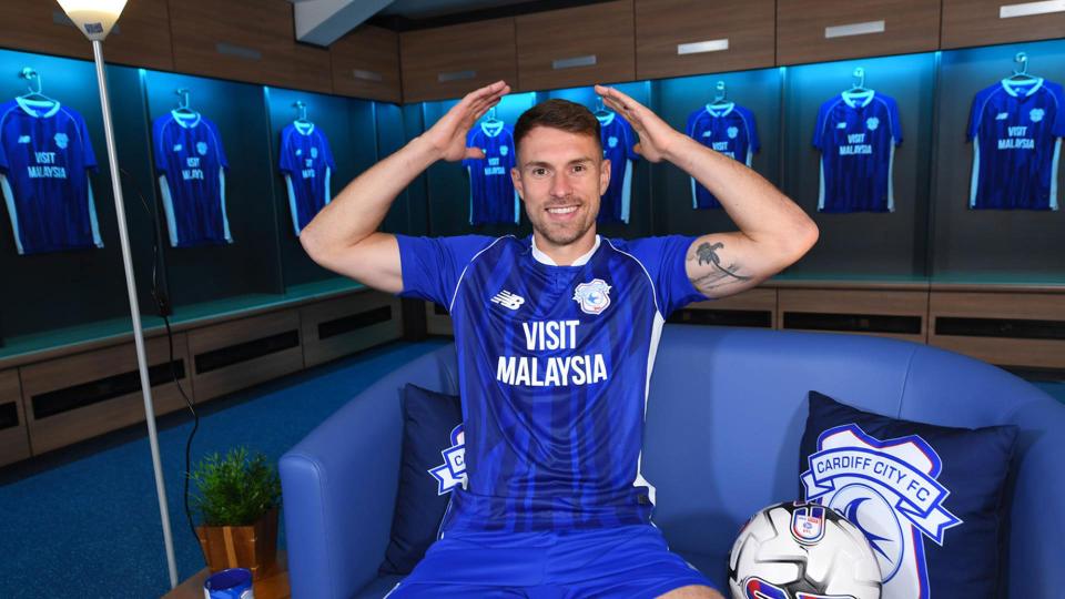 Aaron Ramsey signs for Cardiff City