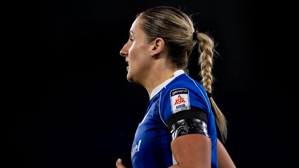 Hannah Power in action for Cardiff City Women