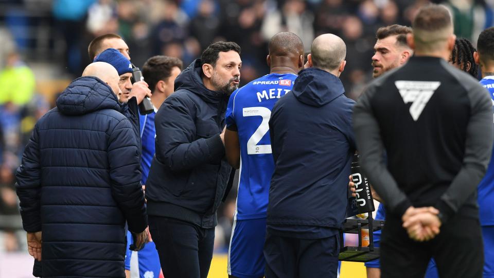 Erol Bulut on the touchline for Cardiff City