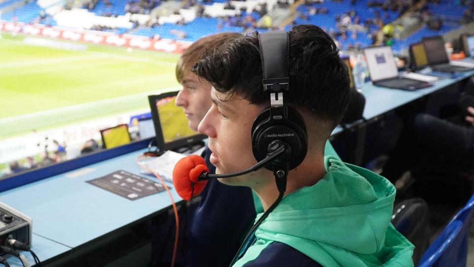 Luey Giles on commentary