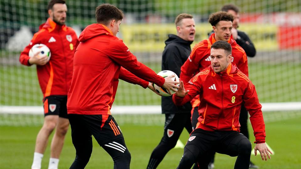 Rubin Colwill, Aaron Ramsey