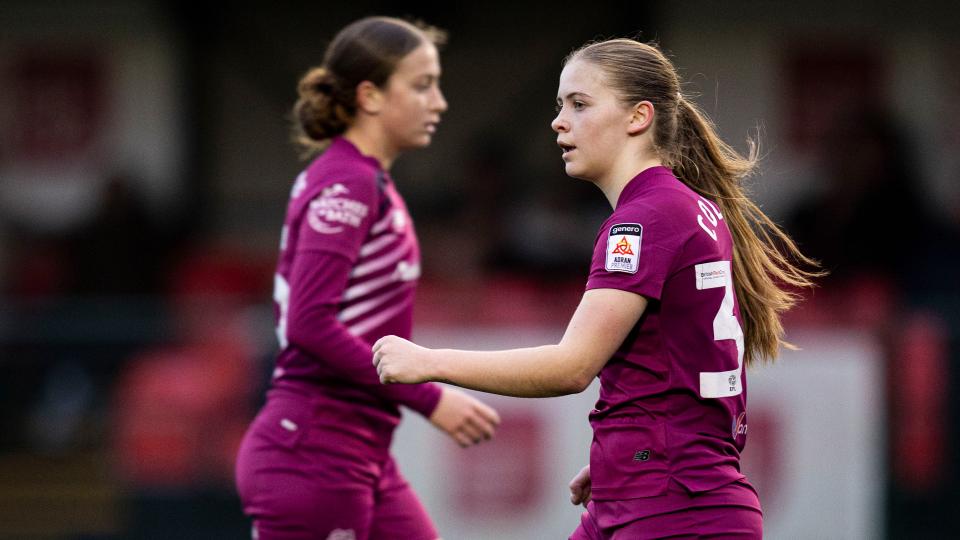 Eliza Collie in action for Cardiff City Women