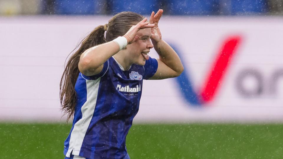 Eliza Collie celebrates scoring for Cardiff City