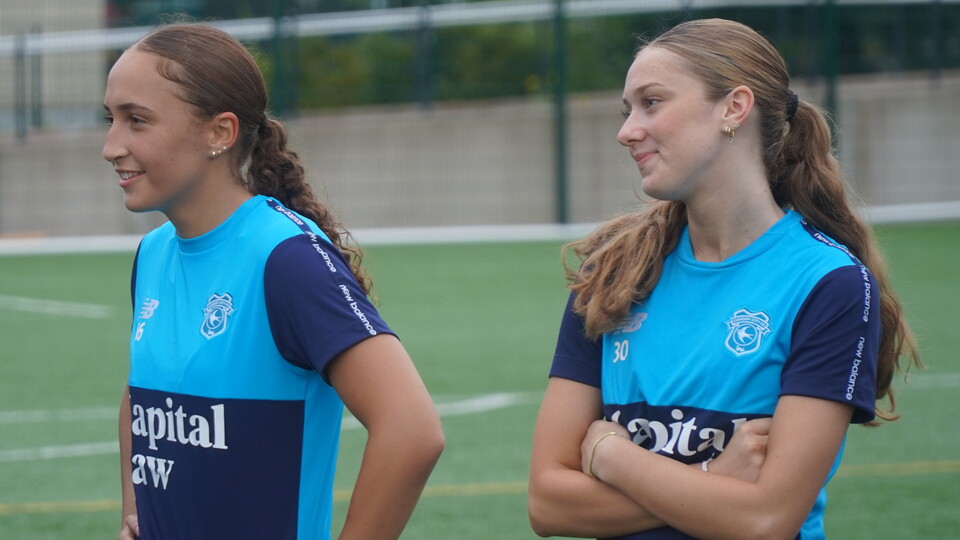 Seren Thomas (left) and Lucy Malin (right) in training for Cardiff City FC Women