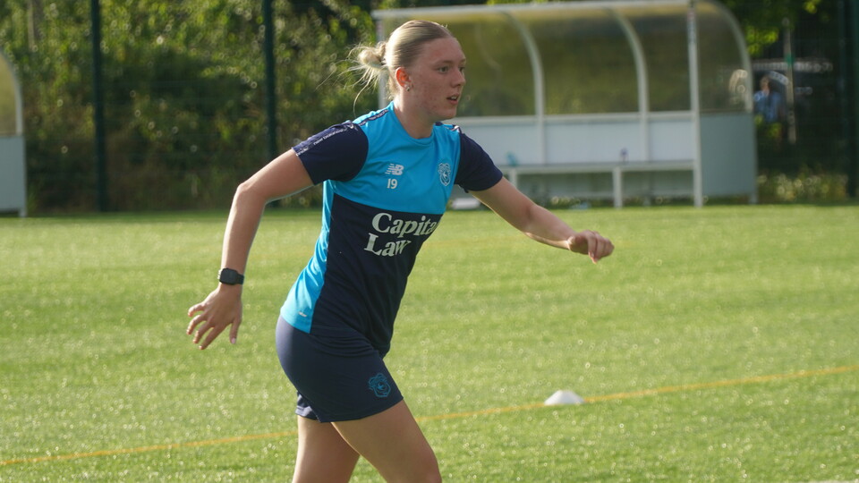Madison Lloyd in training for Cardiff City FC Women