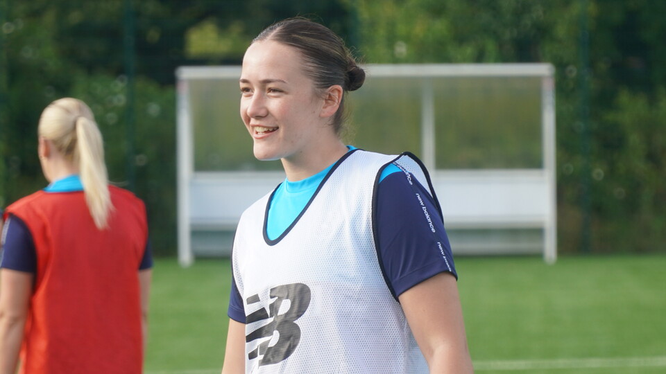 Nieve Jenkins in training for Cardiff City FC Women