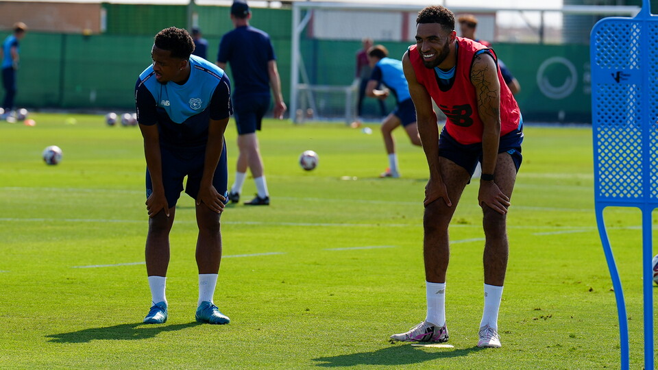 Chris Willock, Kion Etete