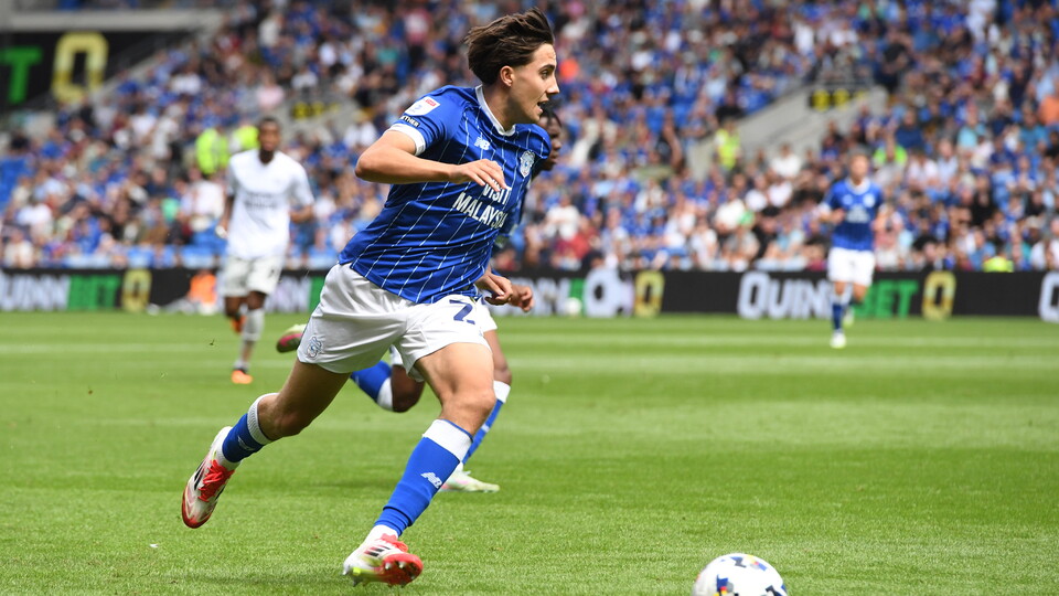 Joel Colwill in action for Cardiff City FC