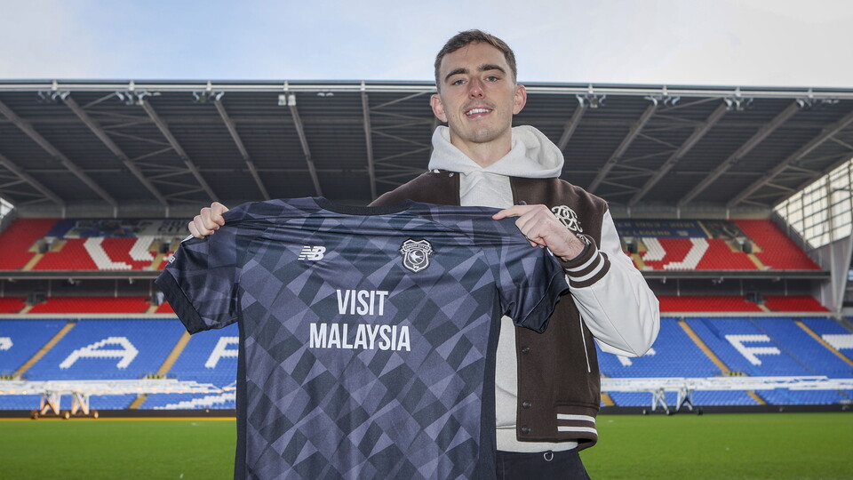 Harry Tyrer joins the Bluebirds on a permanent deal.