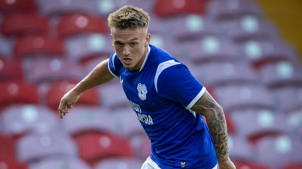 Isaak Davies in action against Cork City.