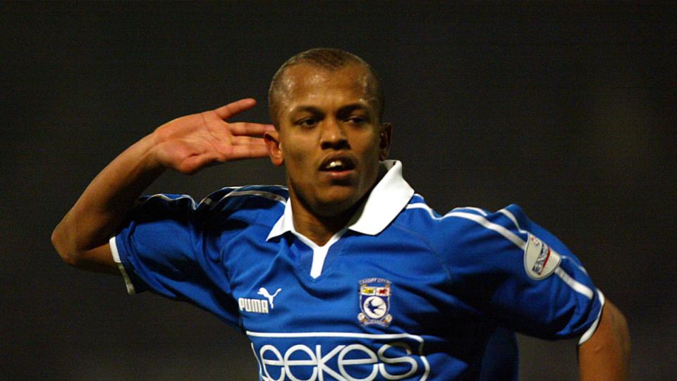 Robert Earnshaw