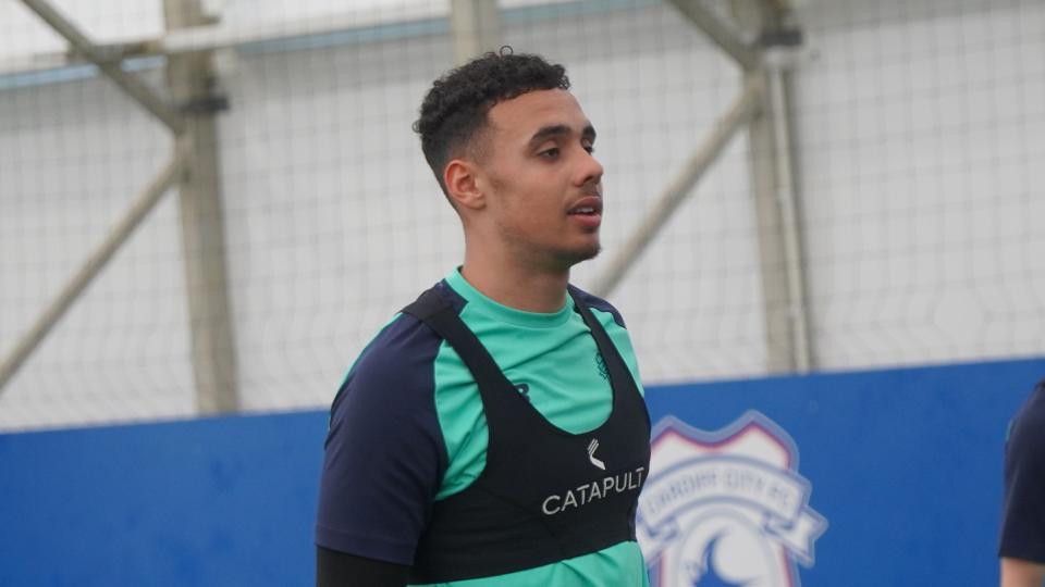 Alyas Debono in Cardiff City U18 training