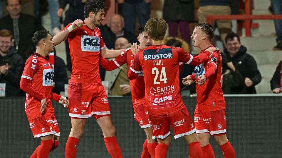 Isaak Davies celebrates scoring for K.V. Kortrijk