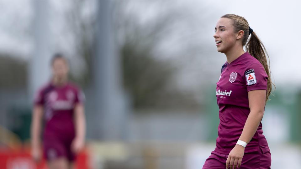 Seren Watkins in action for Cardiff City Women