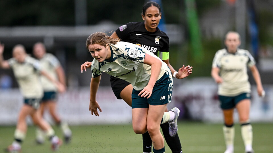Fiona Barry in action for Cardiff City FC Women