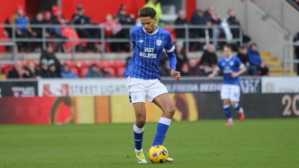 Omari Kellyman in action for Cardiff City FC