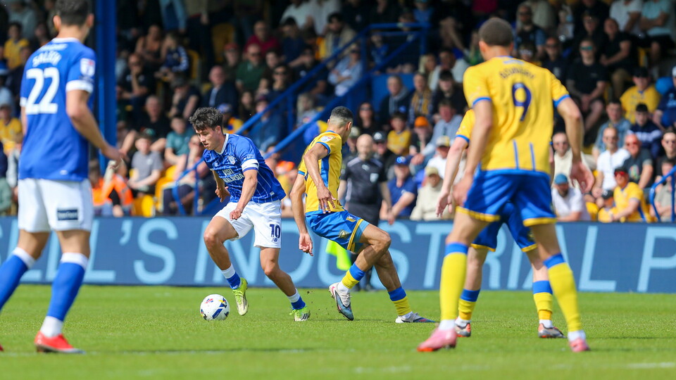 Rubin Colwill in action for City in Mansfield.