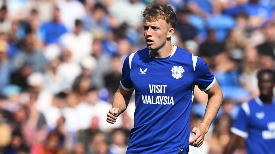 Eli King in action for Cardiff City vs. AS Roma.