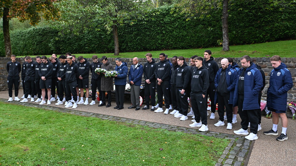 Cardiff City players visit Aberfan
